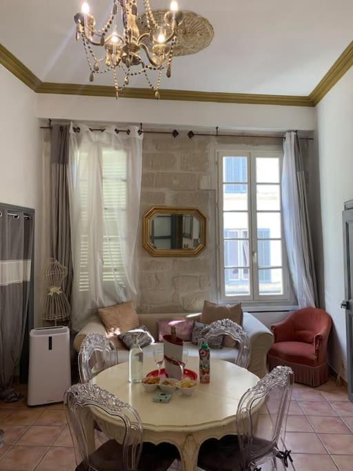 Magnifique Plein Coeur Intra-muros Apartment