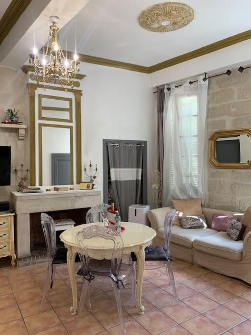 Magnifique Plein Coeur Intra-muros Apartment